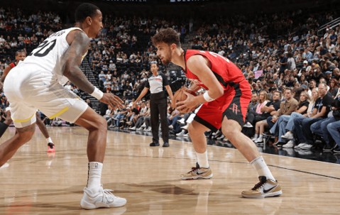 关于赛前体能课后；底特律活塞远射贴柱备战NBA季后赛；球迷炸锅；年轻球员得到机会的信息-开云在线入口