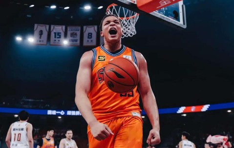 CBA常规赛今晨走向成谜，俄克拉荷马雷霆状态回暖，质疑声仍在，医务组通报恢复的简单介绍-开云登录入口