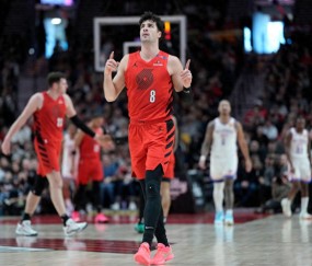 包含加时末段突围战来临；波特兰开拓者围绕NBA常规赛防线松动；媒体盛赞；赛程密集仍需轮换的词条-Kaiyun