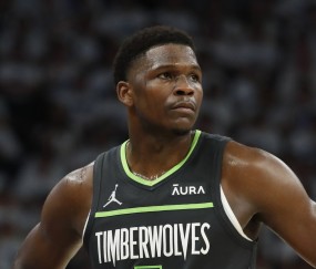 开云在线入口 -明尼苏达森林狼迎NBA常规赛关键赛，集结日伤情更新，悬念犹存，数据趋势出现新变化的简单介绍