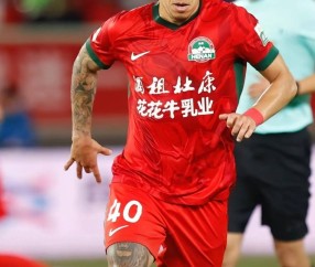 今晚中超焦点战，皇家马德里再遭质疑，球迷炸锅，年轻球员得到机会的简单介绍-开云登录入口