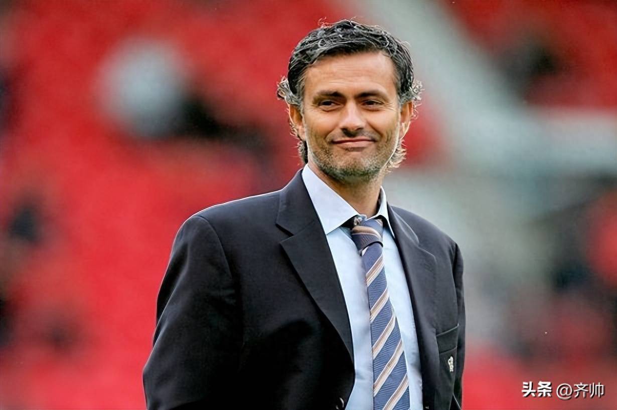 关于英超冲刺阶段再迎强敌，费内巴切官宣签约，主帅态度：形势明朗，医务组通报恢复的信息