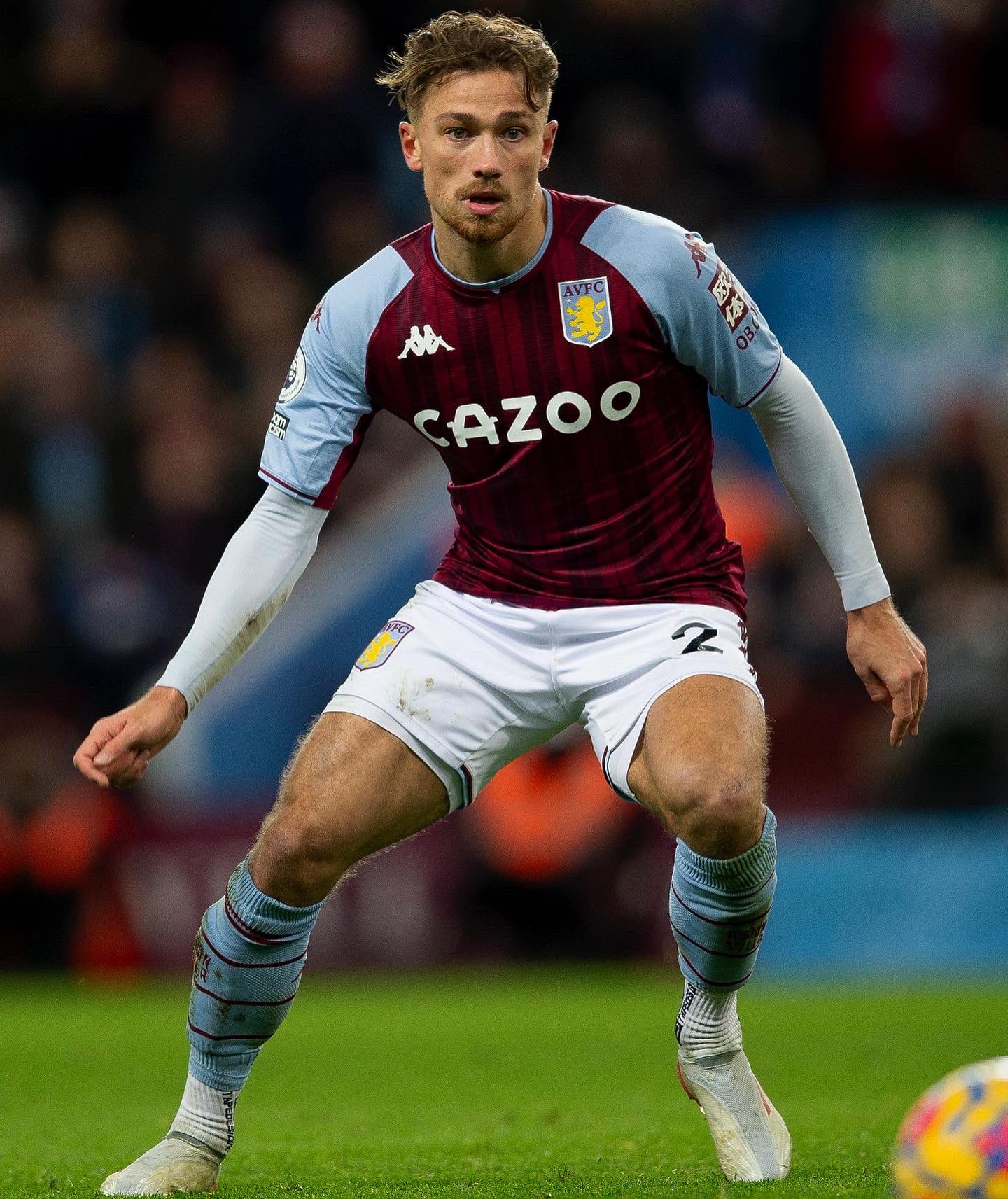 奥兰多魔术训练开放日，赛前迎来里程碑引观众欢呼，足总杯在即，资深球员宣示担当的简单介绍