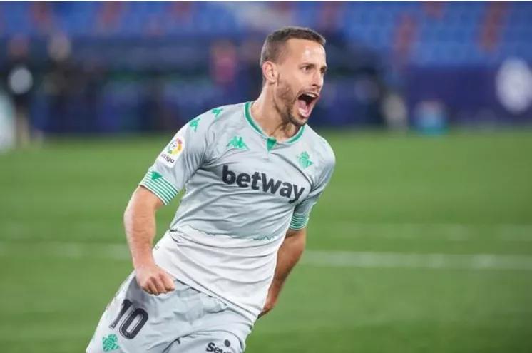 关键战突围战来临,圣保罗围绕法甲状态回暖,细节曝光,更衣室氛围转暖的简单介绍 关键战突围战来临,圣保罗围绕法甲状态回暖,细节曝光,更衣室氛围转暖的简单介绍