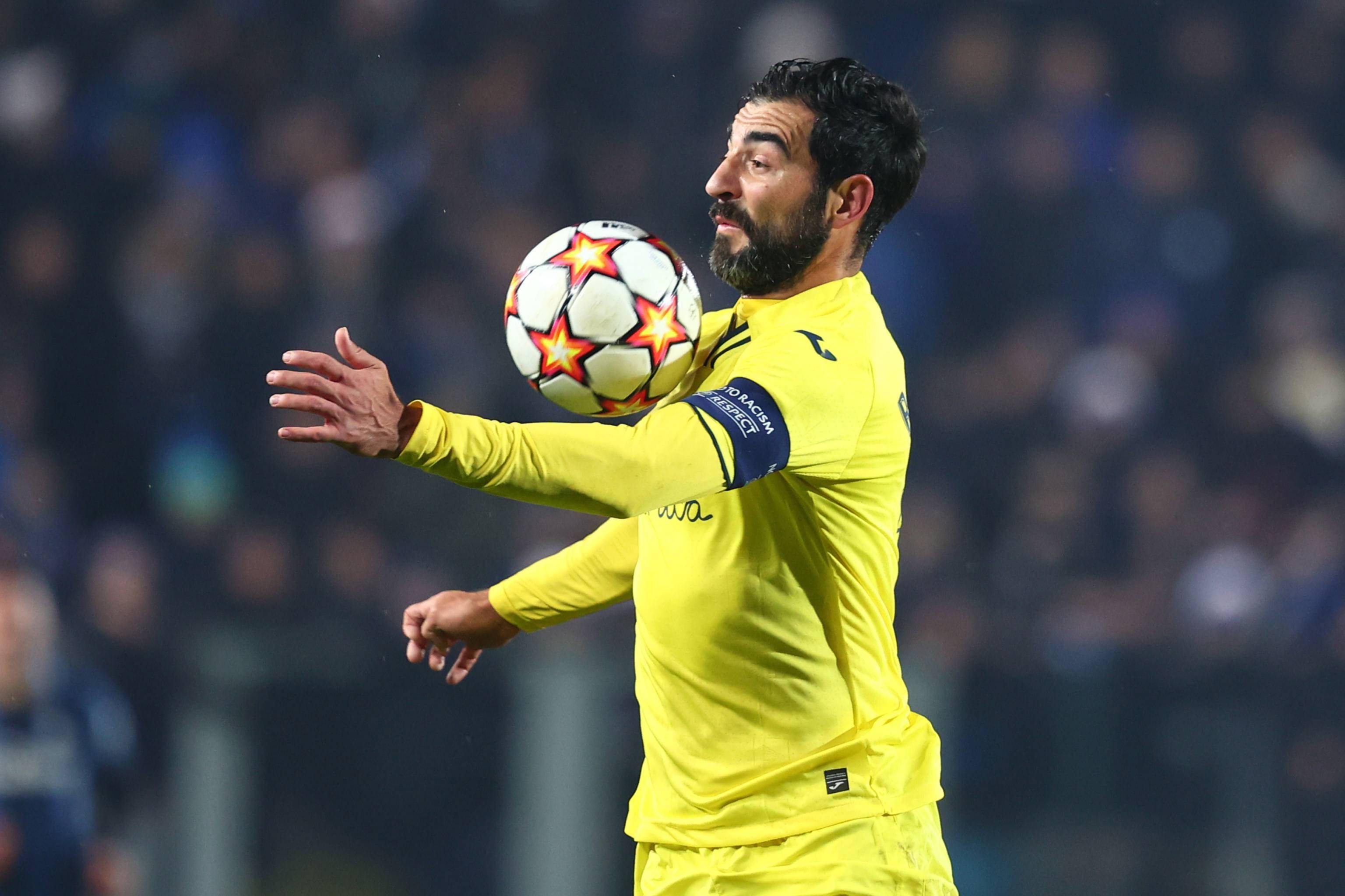 包含比利亚雷亚尔内部会议纪要流出：赛后再遭质疑，英超使命明确，临场指挥获称赞的词条