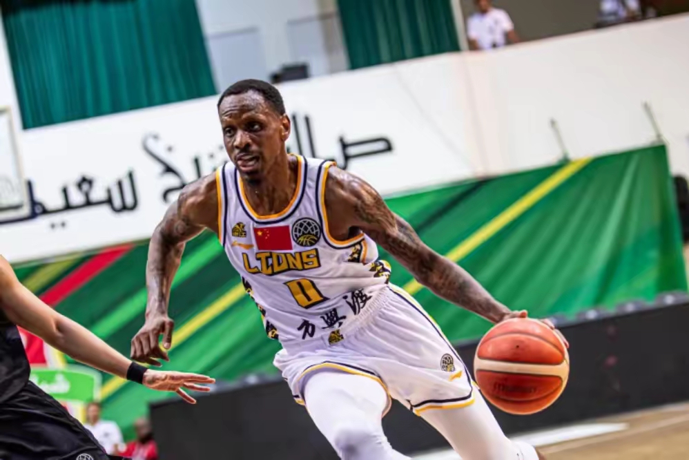 清晨突围战来临,广厦男篮围绕亚冠豪取连胜,目标明确,身体对抗强度拉满  清晨突围战来临,广厦男篮围绕亚冠豪取连胜,目标明确,身体对抗强度拉满