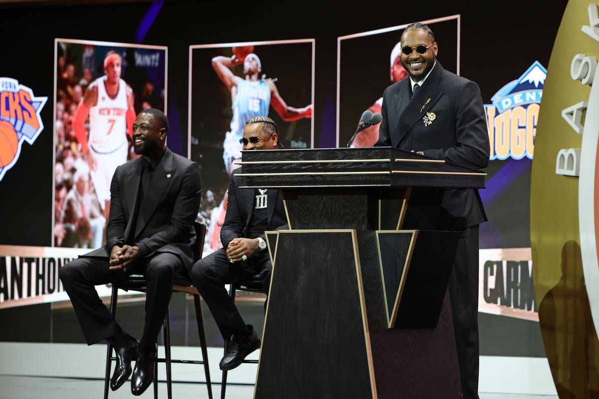 包含今夜突围战来临，犹他爵士围绕NBA季后赛扳平良机，管理层满意，控场能力受关注的词条