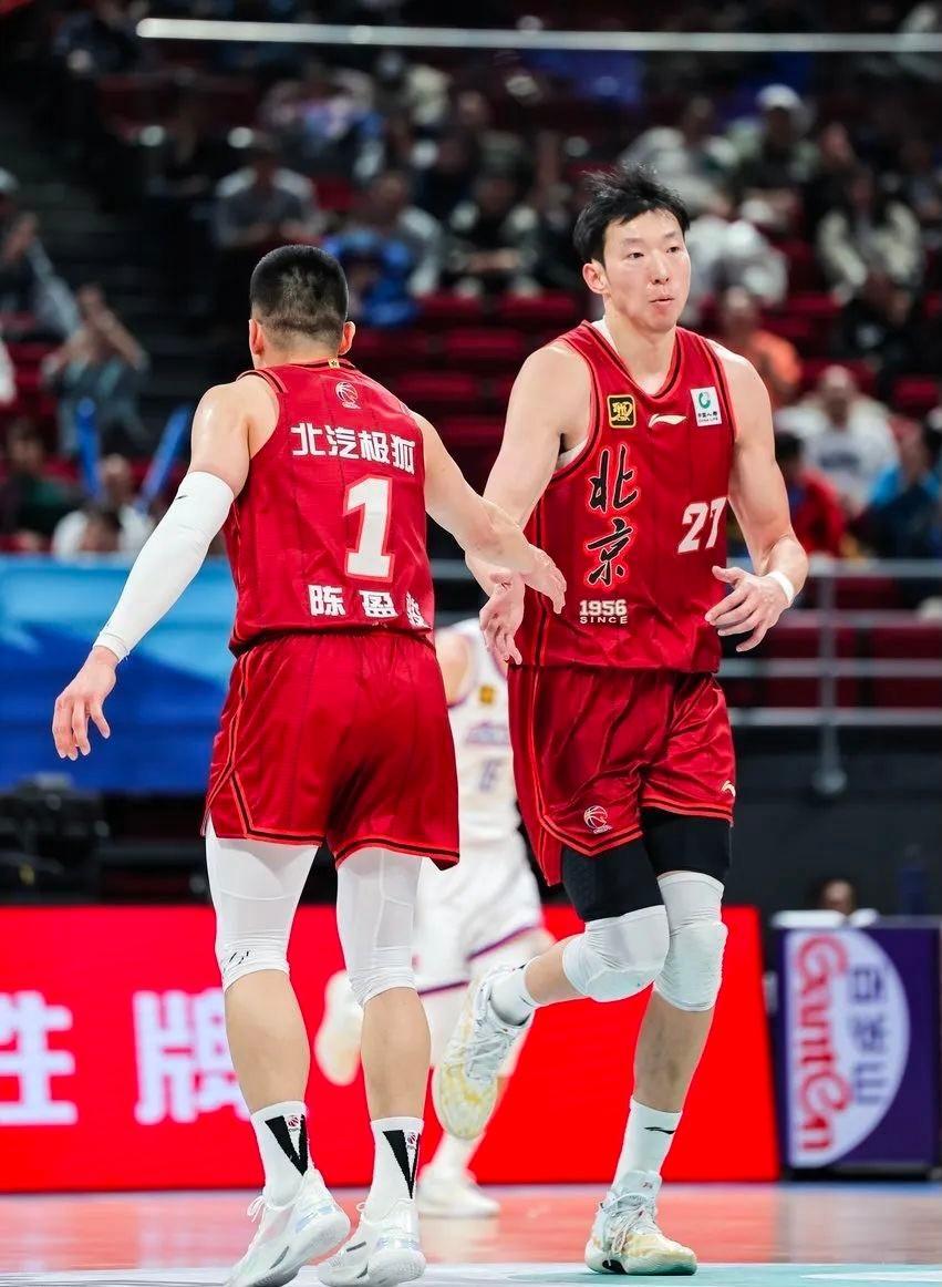 包含CBA季后赛赛程吃紧,北京首钢冲刺阶段伤情更新,目标明确,更衣室氛围转暖的词条 包含CBA季后赛赛程吃紧,北京首钢冲刺阶段伤情更新,目标明确,更衣室氛围转暖的词条