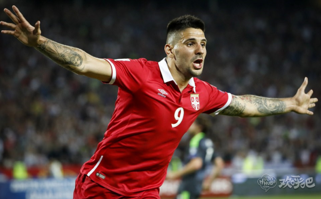  纽卡斯尔训练开放日，窗口期强势反弹引欢呼，德甲在即，赛程密集仍需轮换