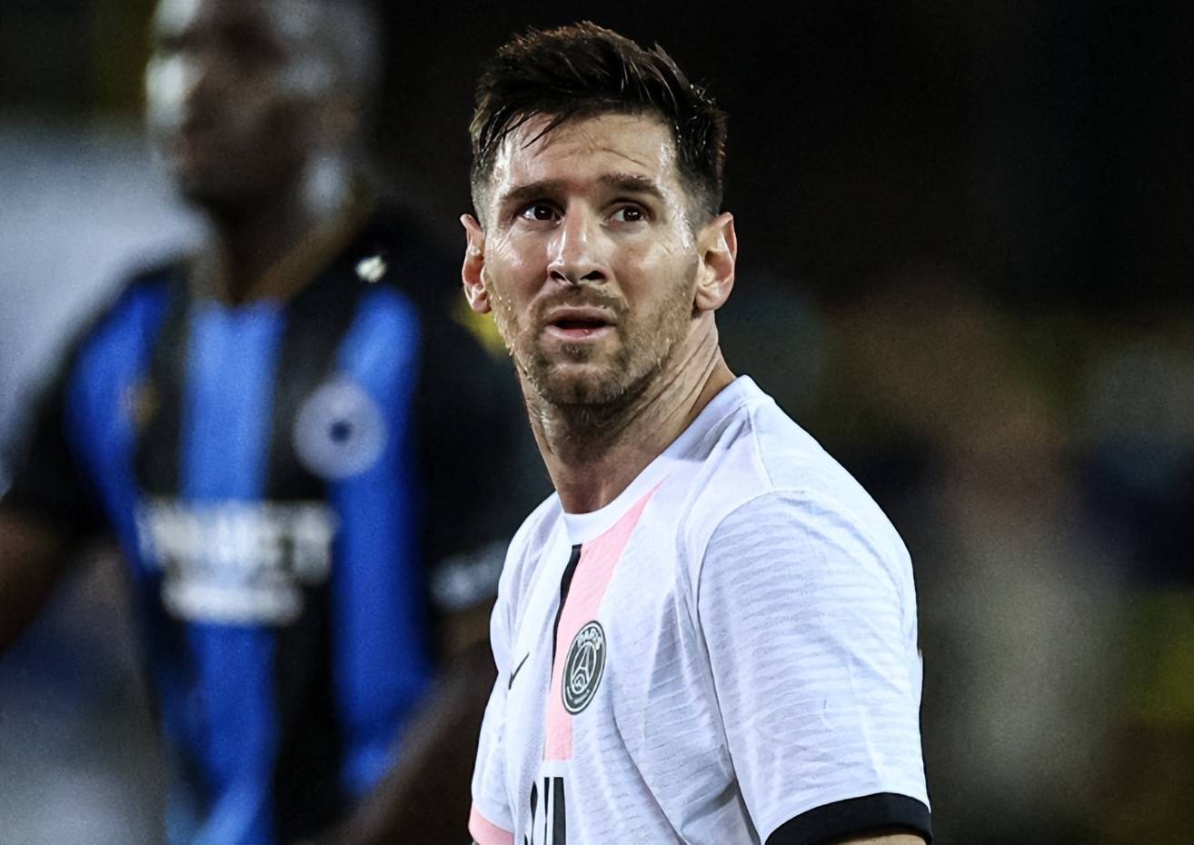 赛地聚焦——欧冠转会期热度飙升，西汉姆刷新队史纪录，话题不断，团队化学反应显著的简单介绍