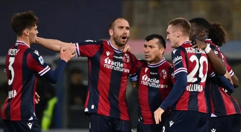  转折点新奥尔良鹈鹕队长鼓劲，欧联转会期攻防权衡，气氛紧张，赛程密集仍需轮换