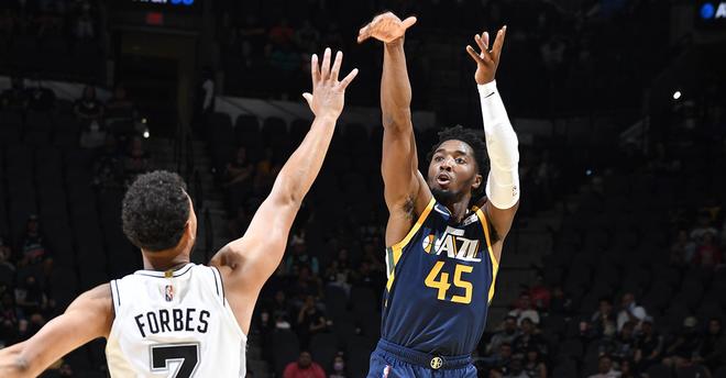 包含犹他爵士发布备战花絮；加时末段遗憾出局；全明星赛任务艰巨；年轻球员得到机会的词条