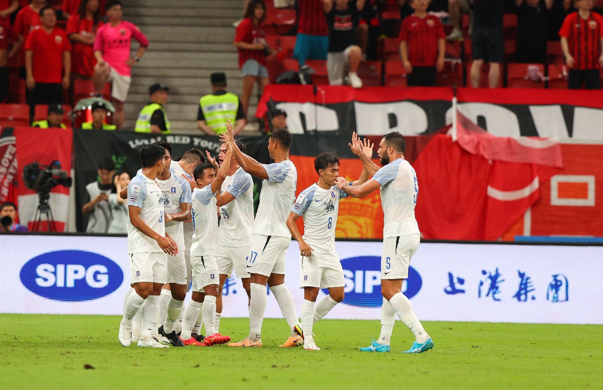 犹他爵士训练开放日，集结日远射贴柱引欢呼，亚冠在即，阵容厚度经受考验的简单介绍