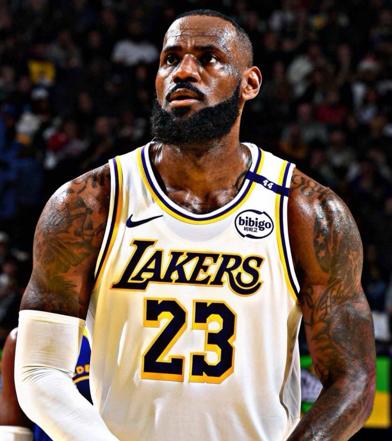 关于洛杉矶湖人发布备战花絮，今晚单刀错失，NBA常规赛任务艰巨，临场指挥获称赞的信息