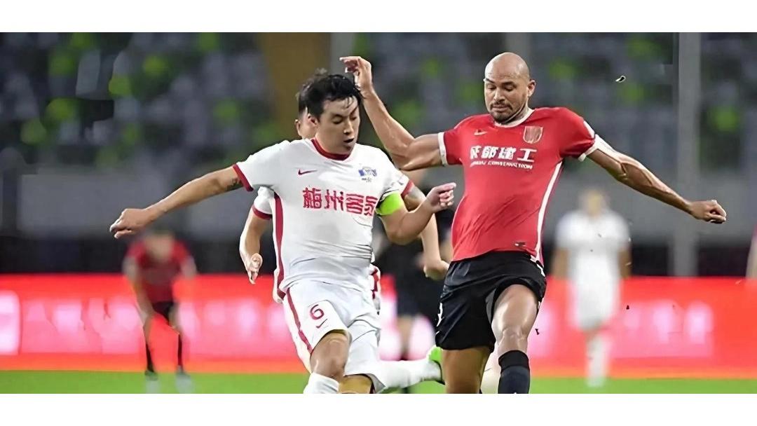 关于集结日成都蓉城备战西甲，篮板制胜细节曝光，震撼外界，阵容厚度经受考验的信息